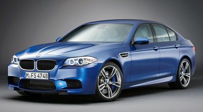 Автостекла BMW M5 F10 c установкой в Москве